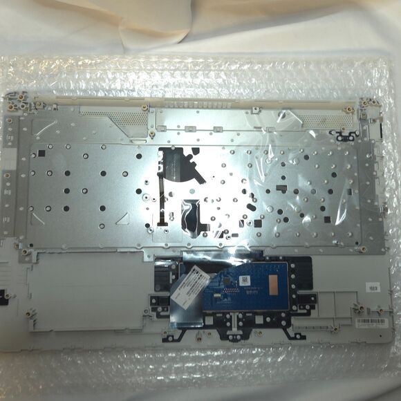 Replacement Upper Case Palmrest for HP Pavilion 17t-by 17-ca 17z-ca 17t-by400 - Picture 2 of 5